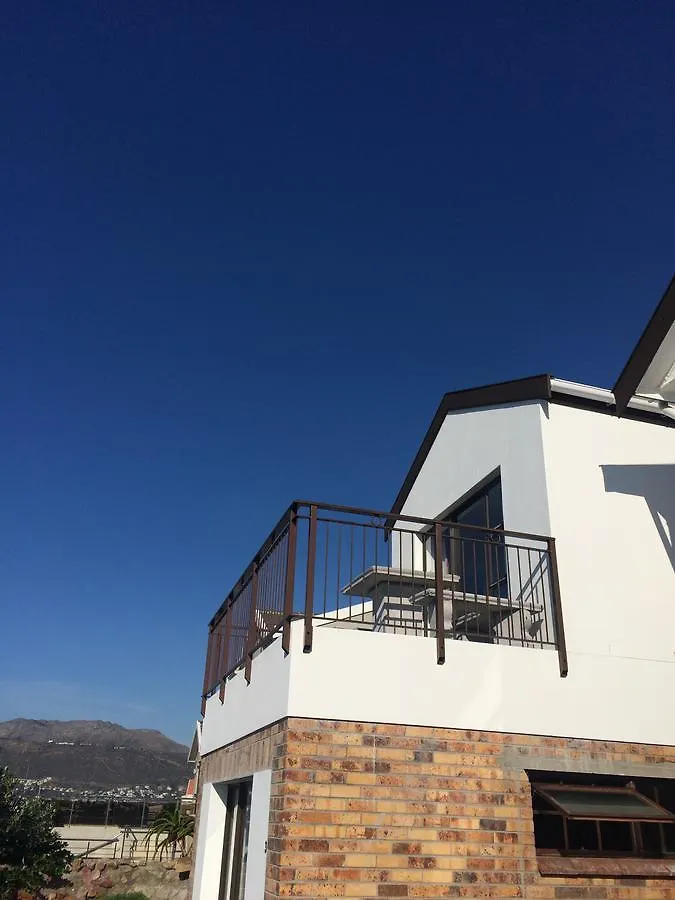 Ollava Guesthouse Simon's Town